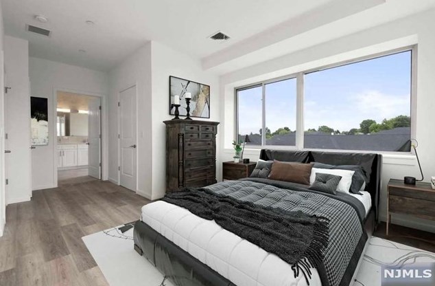 2 Executive Dr #901, West Fort Lee, NJ 07024