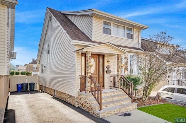 1459 77th St, North Bergen, NJ 07047