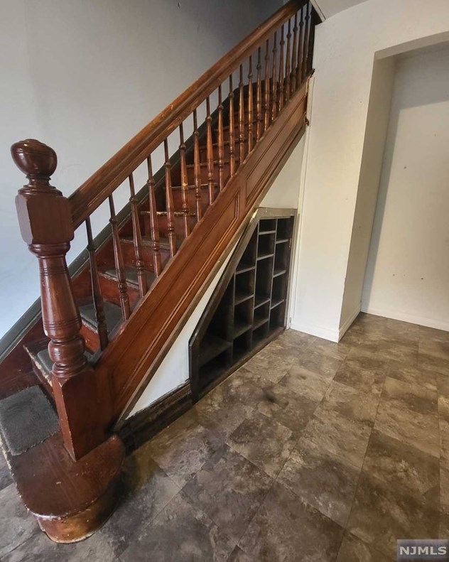 72 Winthrop St, Newark, NJ 07104