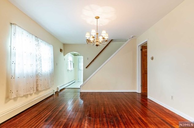 351 Central Ave, Wayne NJ  07470-2112 exterior