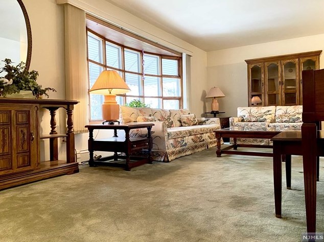 44 Hobart Ave, Rutherford NJ  07070-1408 exterior