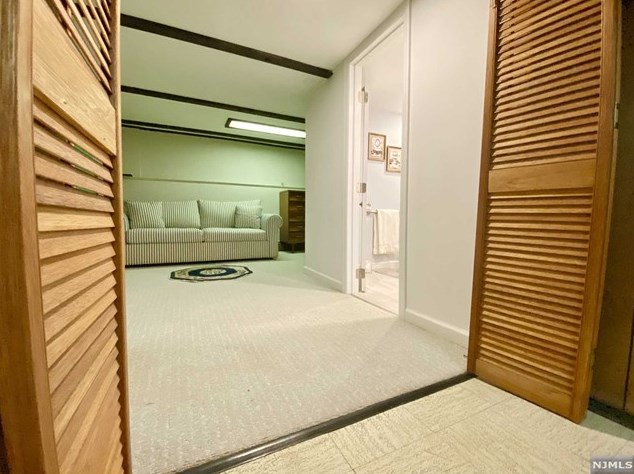 44 Hobart Ave, Rutherford NJ  07070-1408 exterior