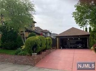 7803 Palisade Ave, North Bergen, NJ 07047