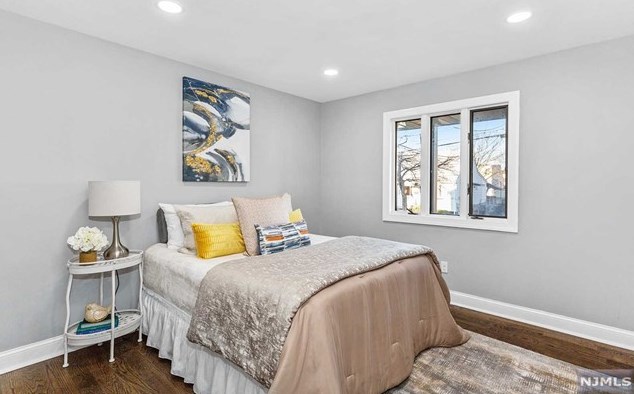 348 Wilson Ave, Lyndhurst NJ  07071-3324 exterior