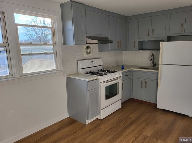 18 Ave B #2, Lodi, NJ 07644