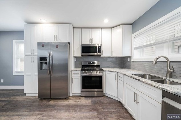 35 Oakland St, Irvington, NJ 07111