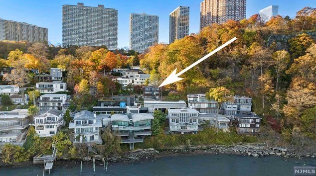 37 Annett Ave., Edgewater, NJ 07020