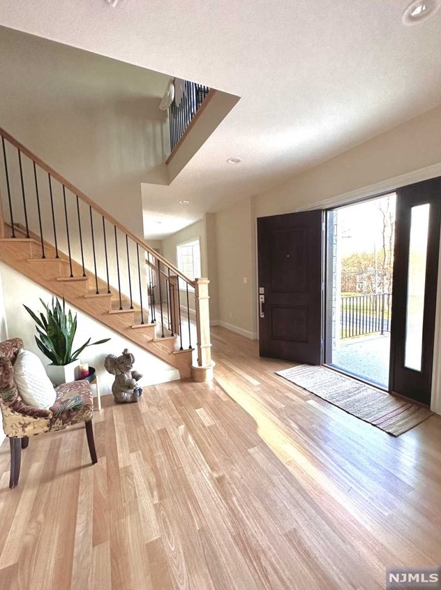 580 River Rd, Chatham Township, NJ 07928