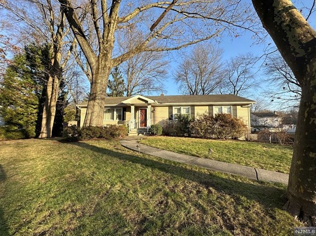 485 Monroe Ave, Westwood, NJ 07676