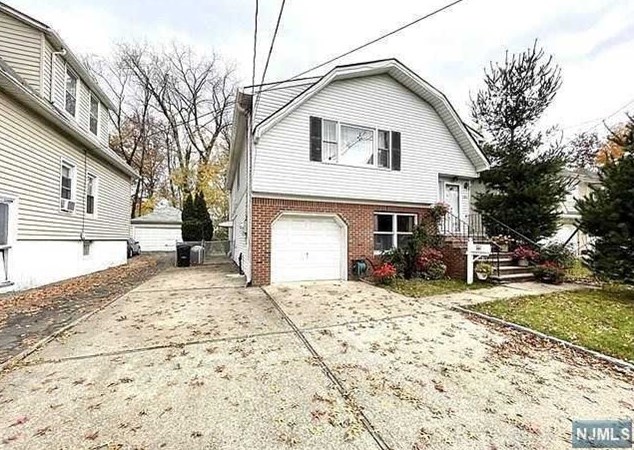 191 Martha Ave #1, Elmwood Park, NJ 07407