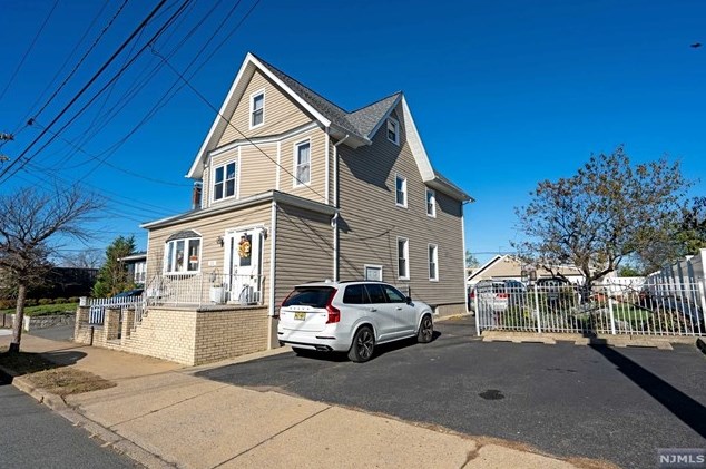 25-27 Liberty St #2, Lodi, NJ 07644