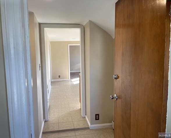 241 Lafayette Ave #2, Lyndhurst, NJ 07071