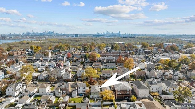 61 Elm St, North Arlington, NJ 07031-6519
