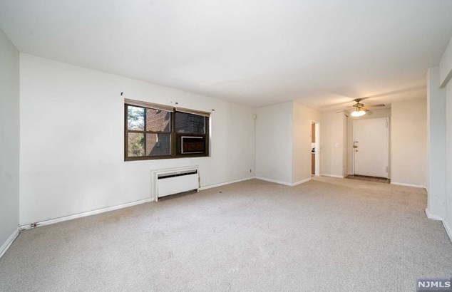 400 Park Pl Apt 4c, West Fort Lee, NJ