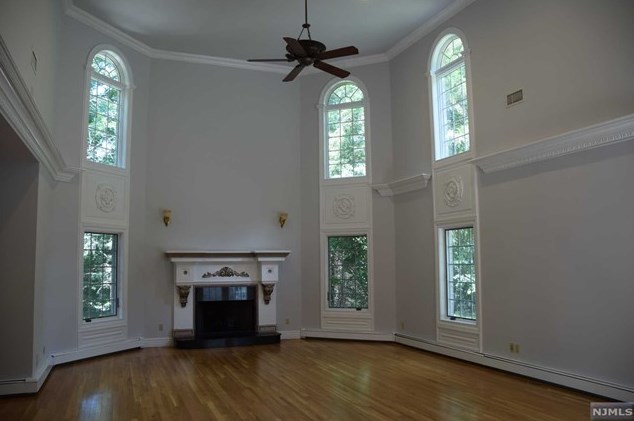 121 Seminary Dr, Mahwah, NJ 07430
