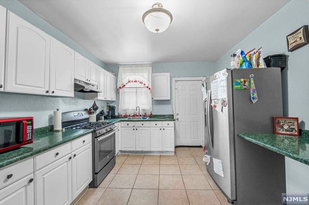125 Winfield Ave, Jersey City, NJ 07305-2515