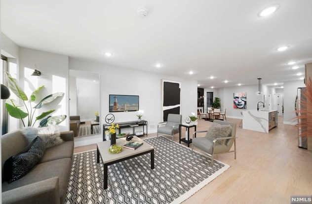58 Garrison Ave, Jersey City, NJ 07306-5615