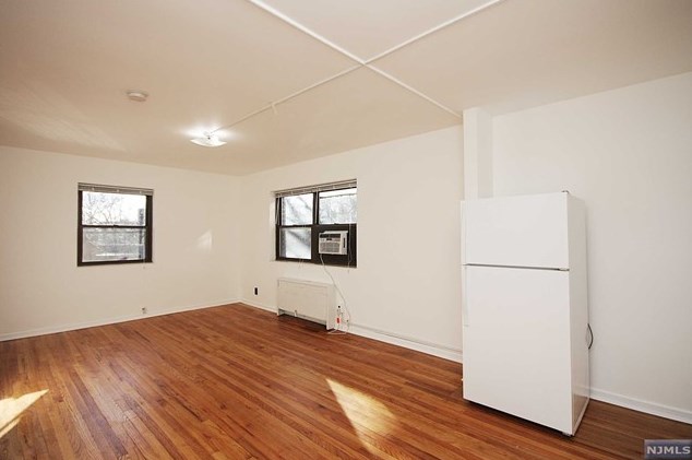 3020 Edwin Ave #2j, West Fort Lee, NJ 07024
