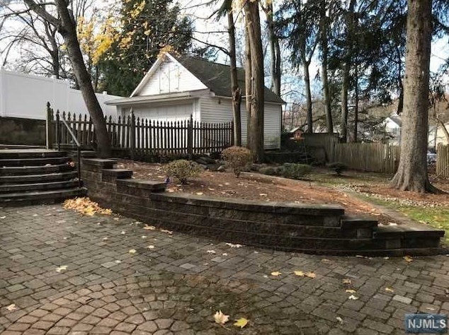 205 Elizabeth St, Oradell, NJ 07649