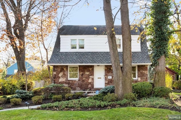 268 Warwick Ave, Teaneck, NJ 07666