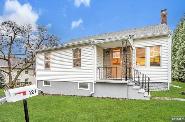 127 Central Ave, Paterson, NJ 07508