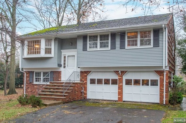 85 Benson Ave, Westwood, NJ 07675-1803