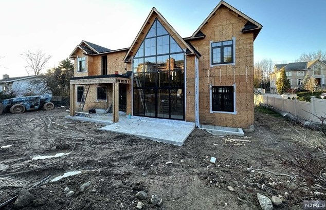 6 Maple St, Englewood NJ  07632-1912 exterior