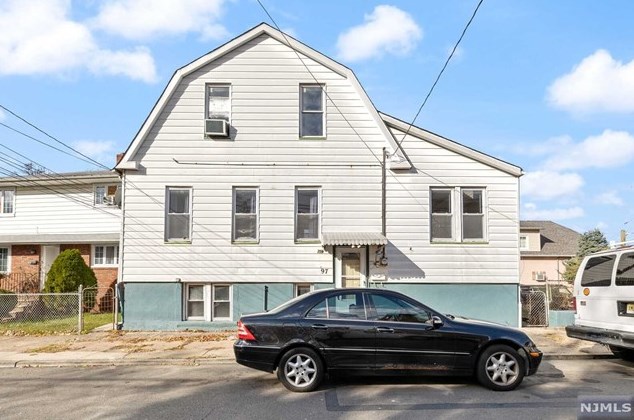 97 Macarthur Ave, Outwater, NJ 07026