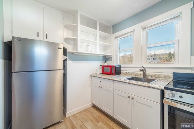 91-93 Lincoln Ave, West Milford Lakes, NJ 07480