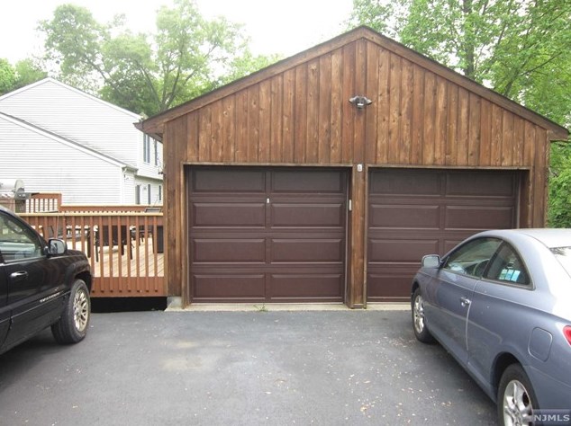 299 Washington Ave #1, Hillsdale, NJ 07642