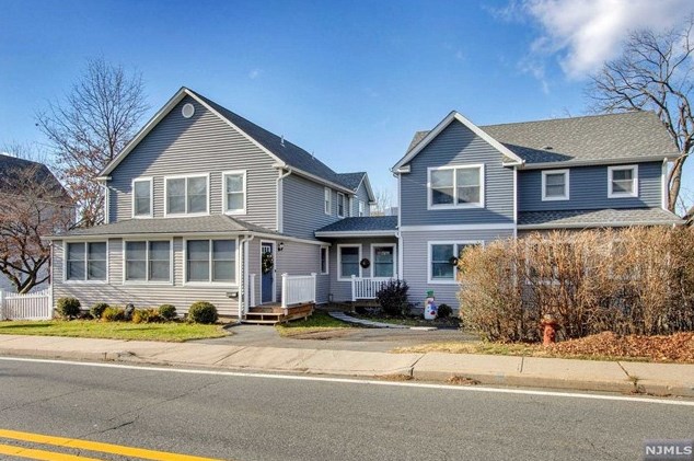 112 Ramapo Valley Rd, Mahwah, NJ 07430