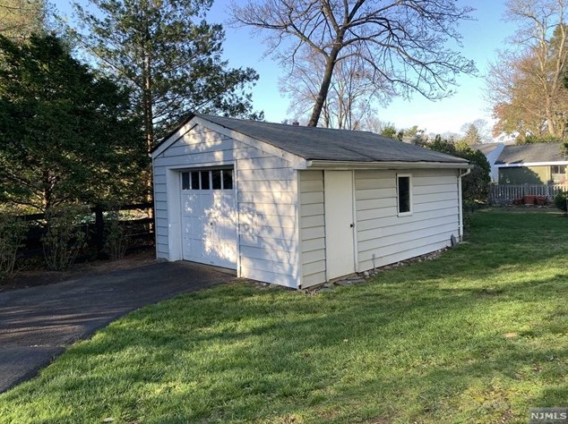 430 Sheffield Rd, Ridgewood, NJ 07450