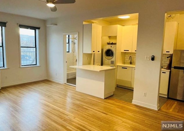 821 Bergen Ave, Jersey City, NJ 07306