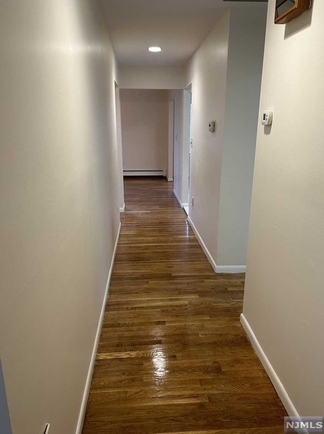 262 8th St, Palisades Park, NJ 07650