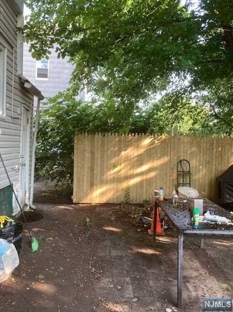 164 Bartholdi Ave, Jersey City NJ  07305-2519 exterior