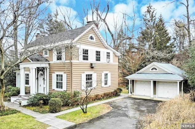 125 Hudson Ave, Tenafly, NJ 07670-1003