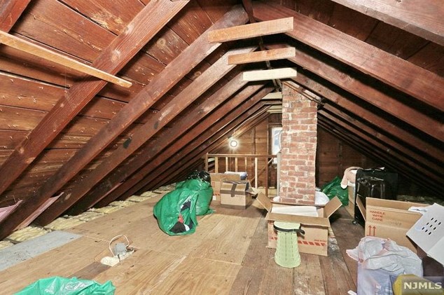 11 New York Ave, Bergenfield NJ  07621-1328 exterior