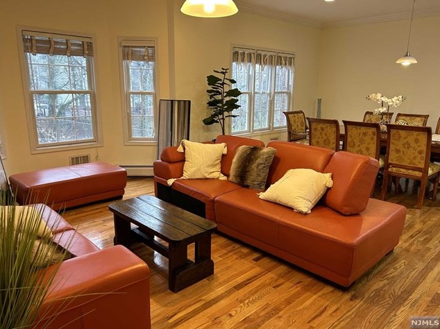 463 Grandview Ave, Englewood, NJ 07631