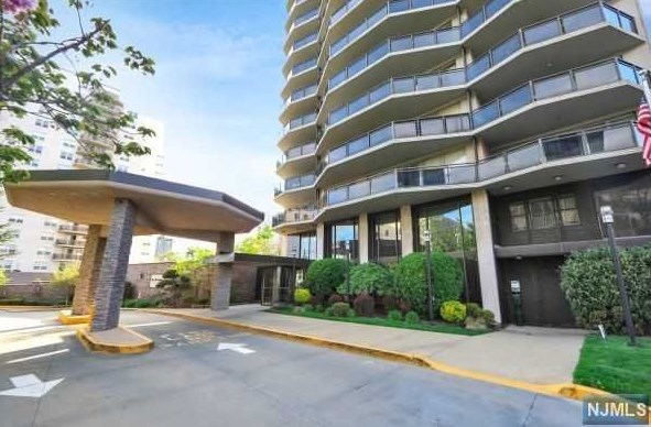 2077 Center Ave #7k, West Fort Lee, NJ 07024