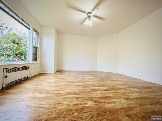 34 E Harriet Ave #1, Palisades Park, NJ 07650