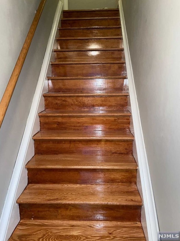 40 Nelson St, Clifton, NJ 07013