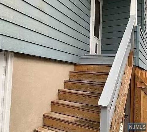 26 Center St, Little Ferry NJ  07643-1803 exterior