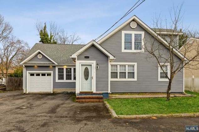 470 Forest Ave, Paramus, NJ 07652