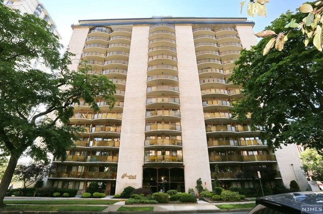 150 Overlook Ave #12f, Hackensack, NJ 07601