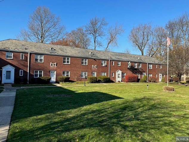 63 W Hudson Ave #b-9, Englewood, NJ 07631