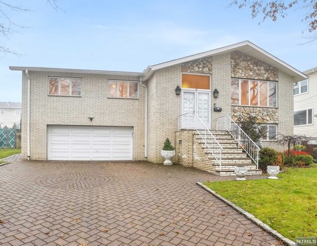 47 Ash St, Englewood, NJ 07632