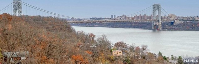 4 Horizon Rd #804, West Fort Lee, NJ 07024