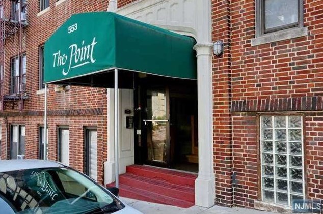 553 Undercliff Ave Apt 11, Edgewater, NJ 07020