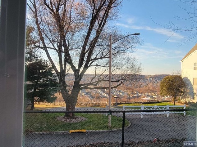 56 Boulder Run Rd, Paterson, NJ 07501