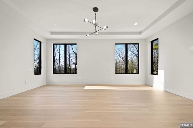 68 Ridge Rd, Tenafly NJ  07670-2324 exterior